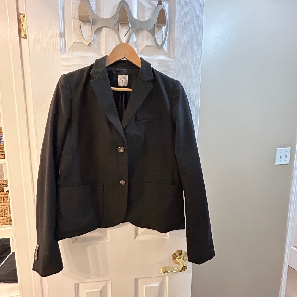 GAP Academy-Style Black Jacket – Size 8, Flattering Fit